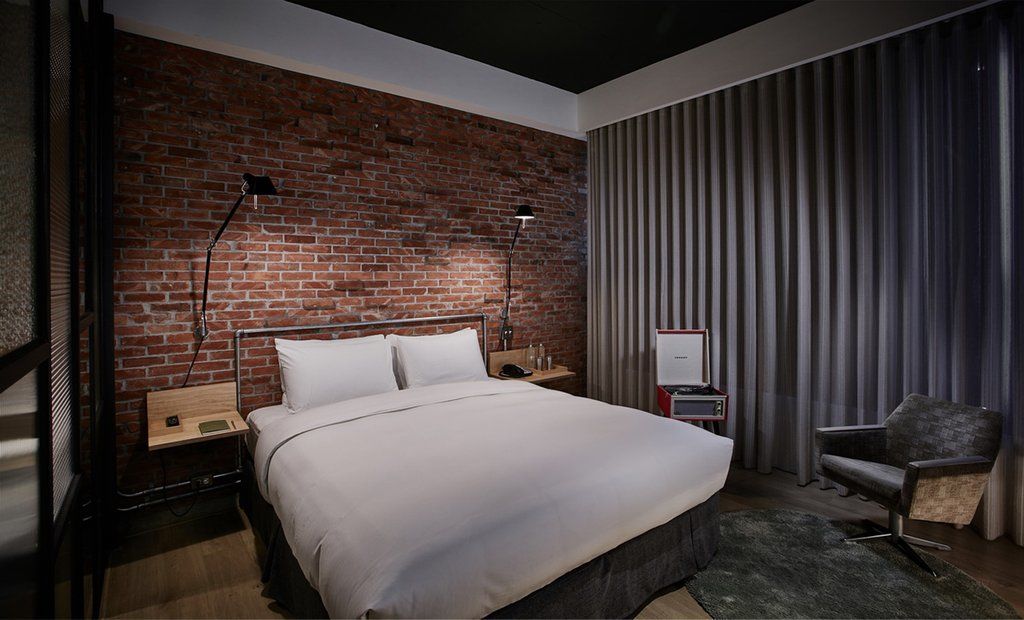 U.I.J Hotel & Hostel Tainan Bagian luar foto